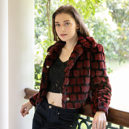 Wrap Up in Style: Must-Have Camla Barcelona Pieces for Your Winter Wardrobe