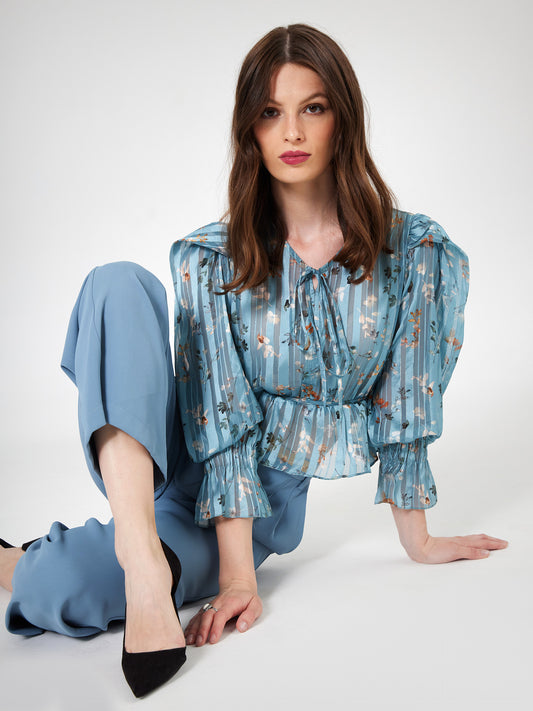 5 Tops You Just Cannot Miss This Fall!